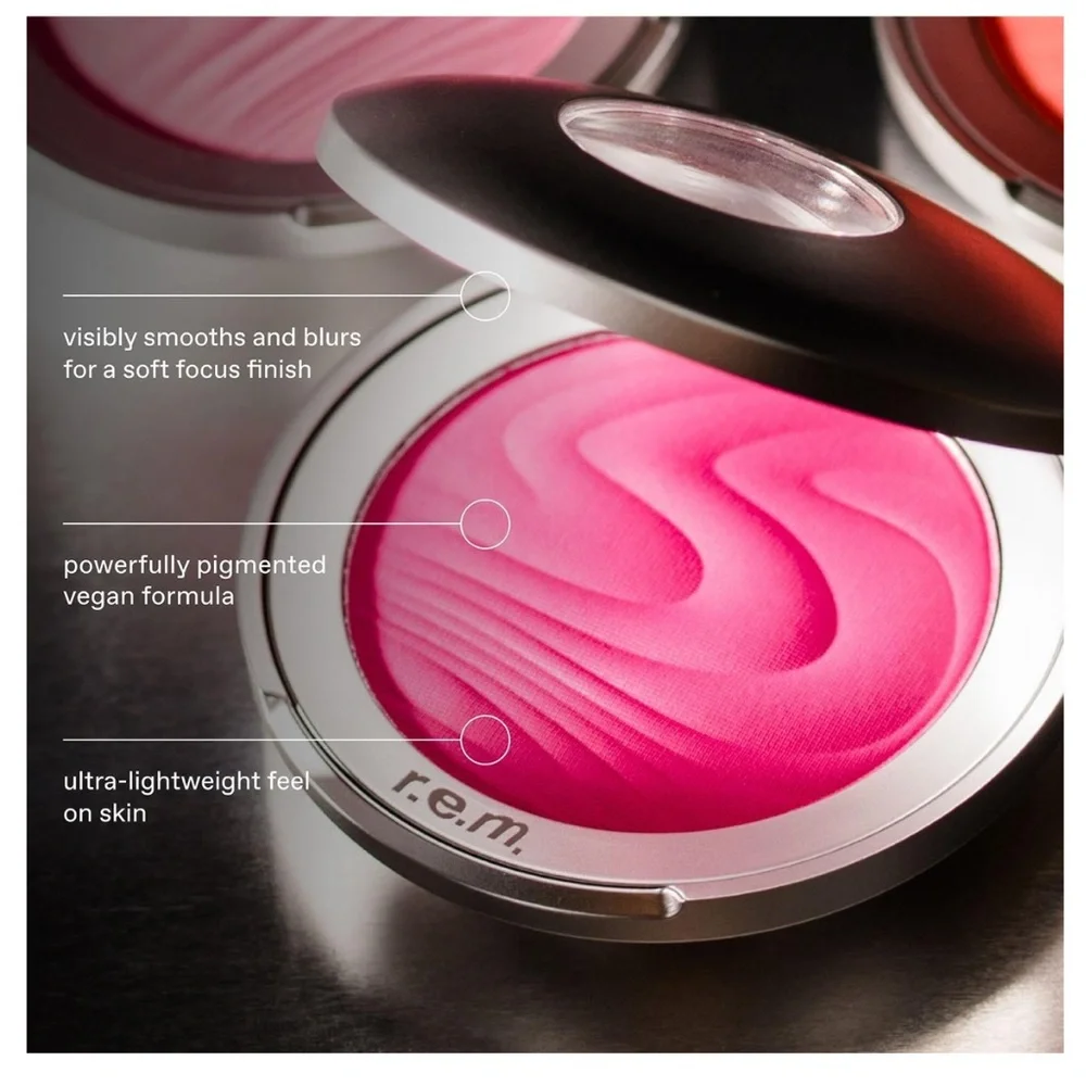 R.E.M. Beauty Hypernova Blush in Strawberry Nebula Vibrant Pink NWT